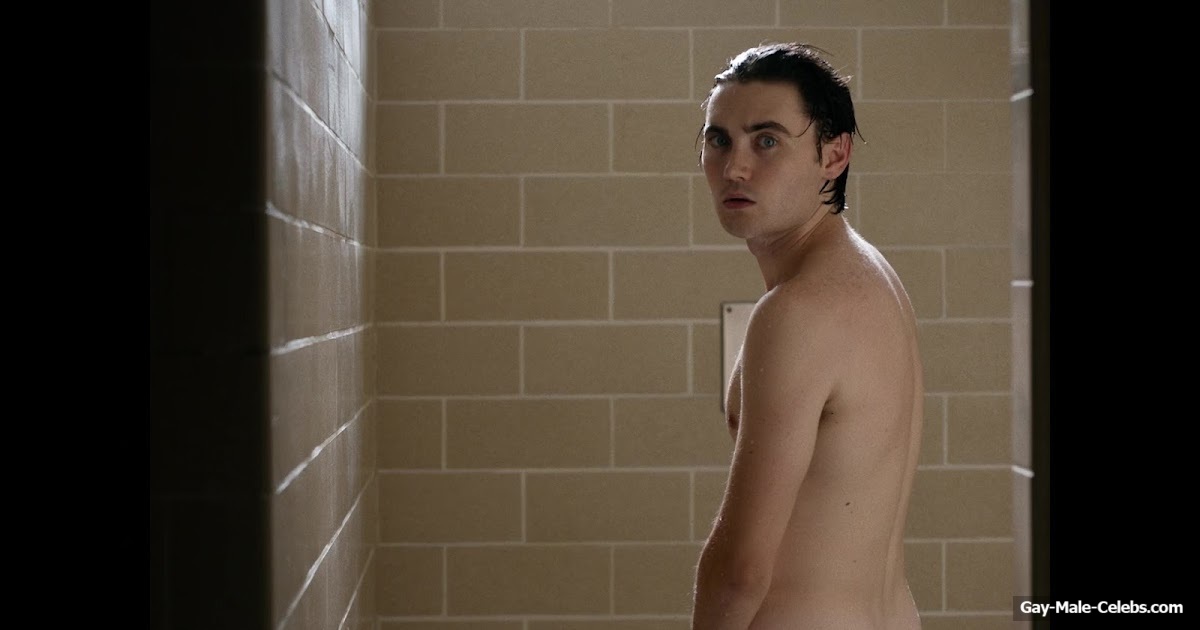 Spencer MacPherson Nude Shower Scenes in School Spirits