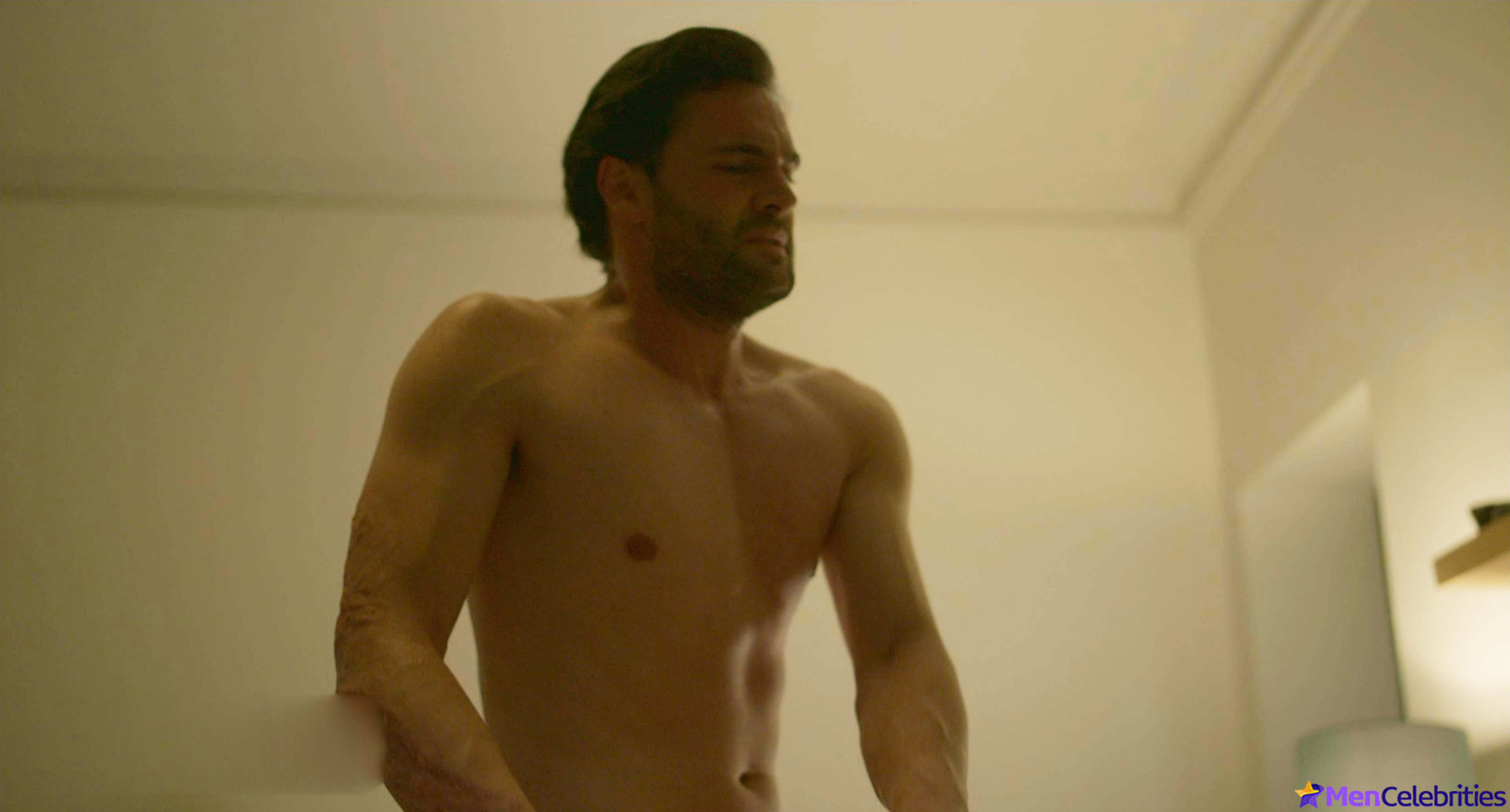 Tom Bateman nude and sex scenes