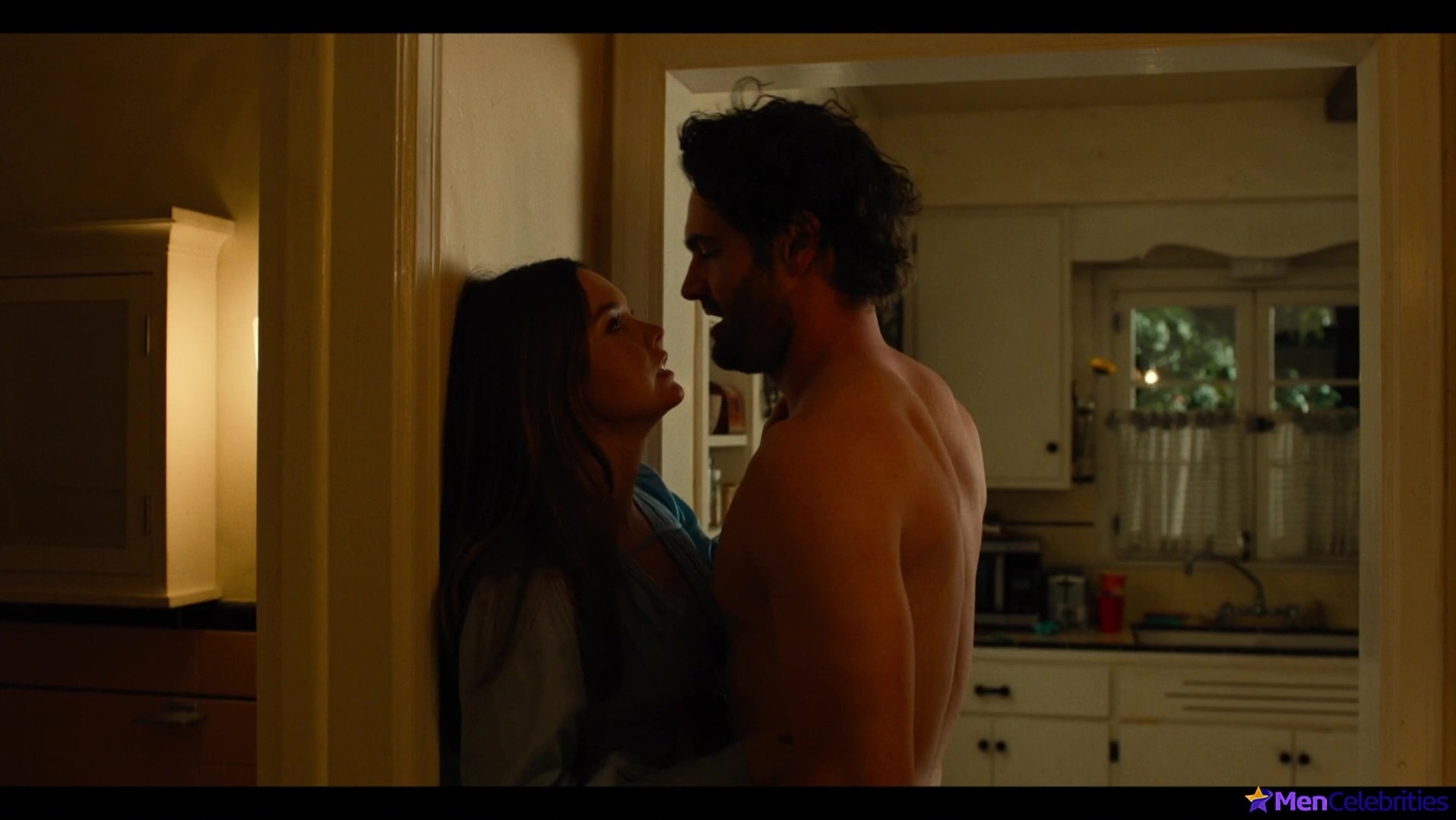 Tom Bateman nude and sex scenes