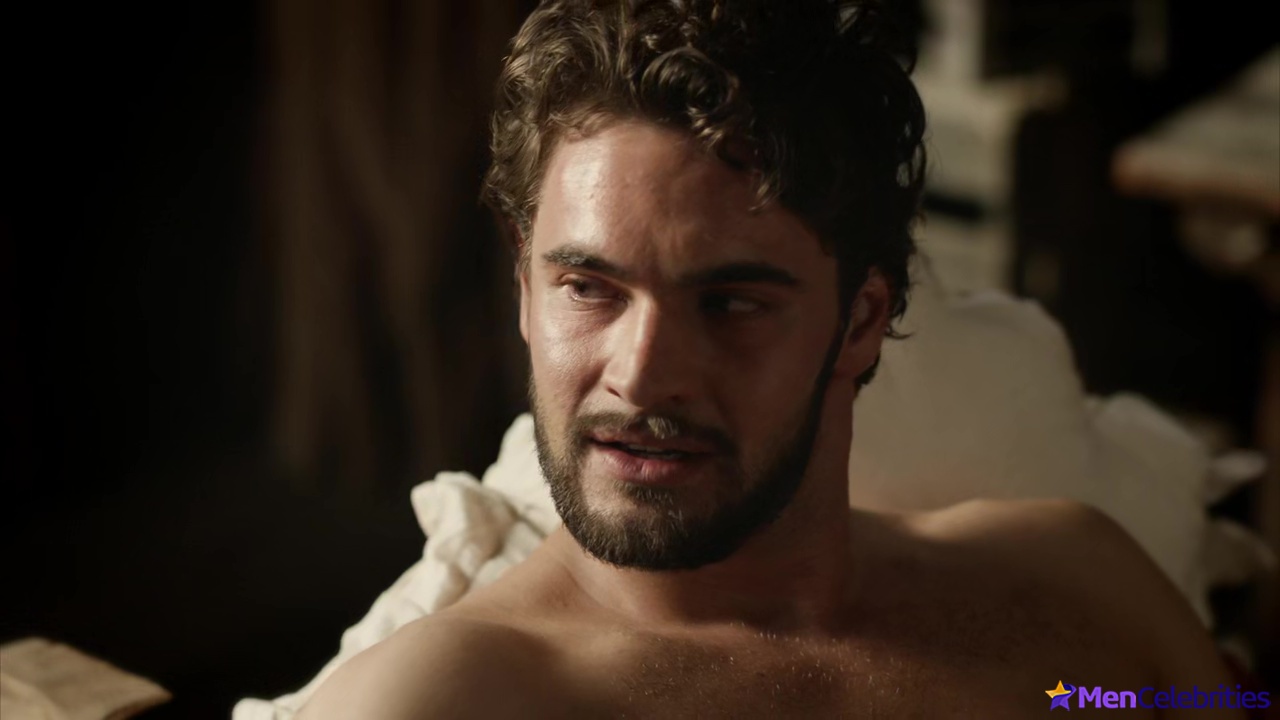 Tom Bateman nude and sex scenes