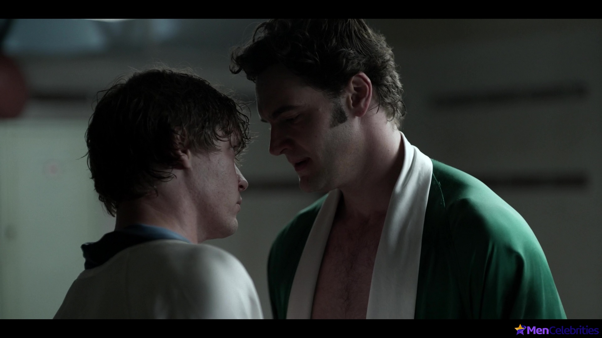 Tom Bateman nude and sex scenes