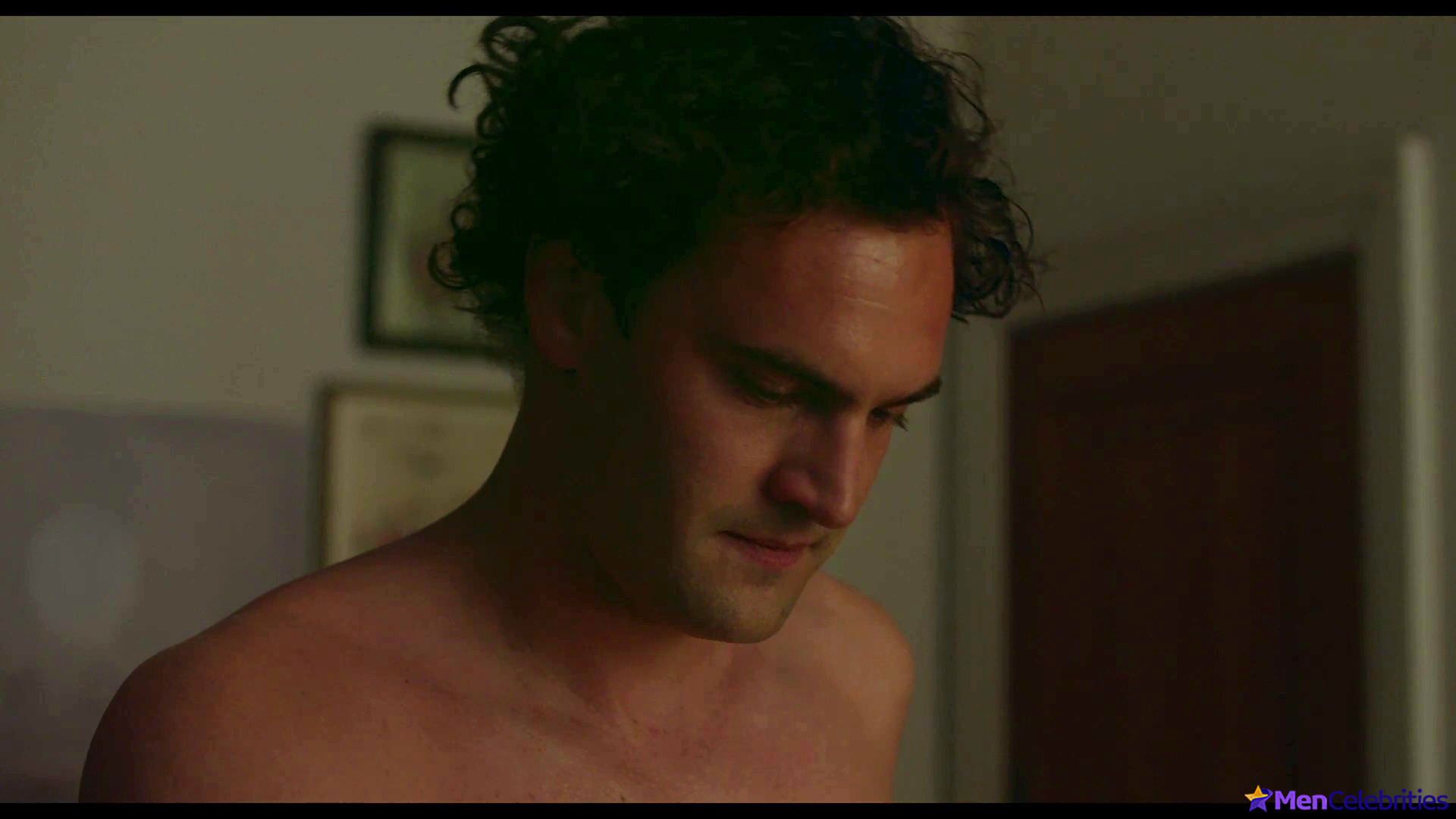 Tom Bateman nude and sex scenes