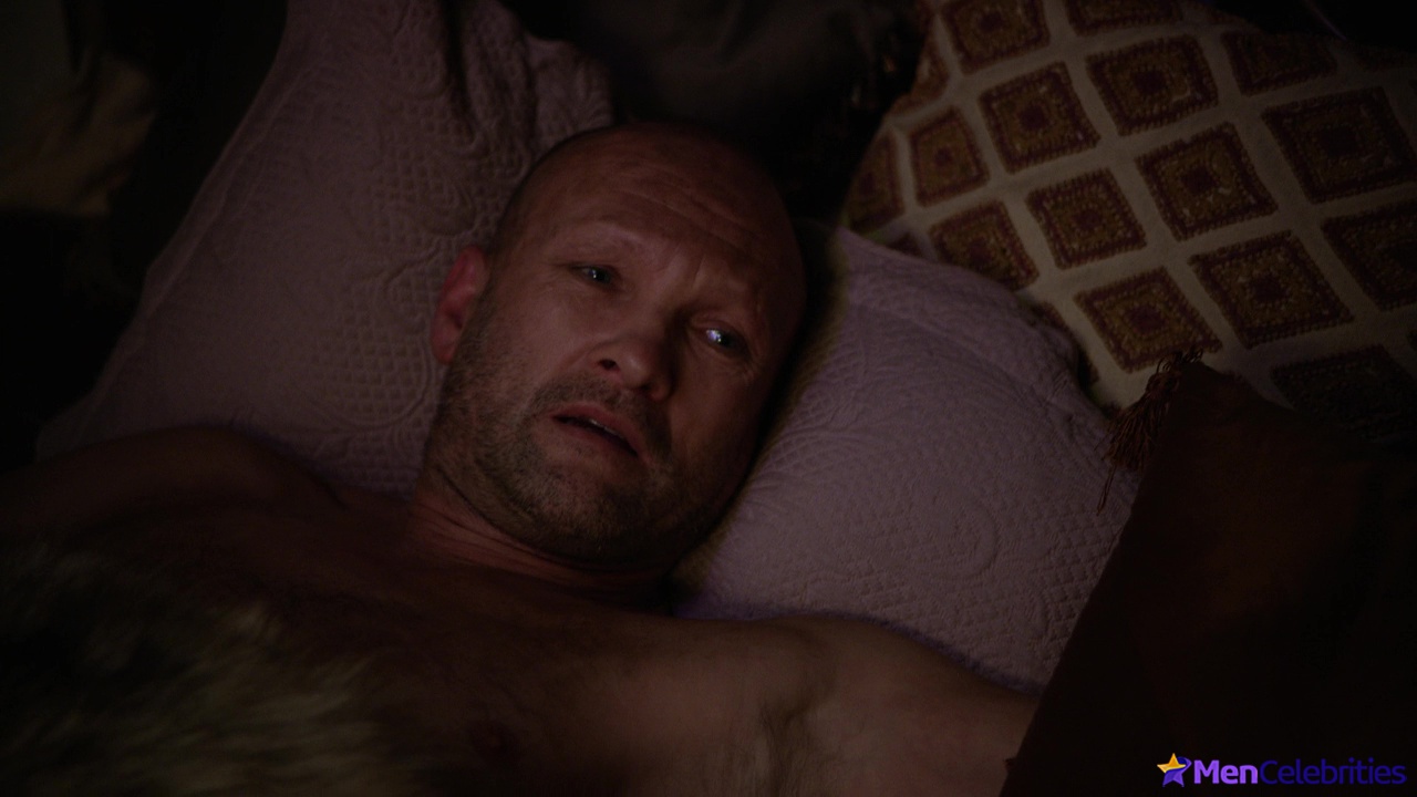Andrew Howard naked in The Outpost 1-04 Strange Bedfellows