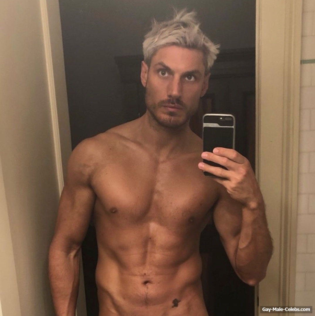 Chris Appleton nude