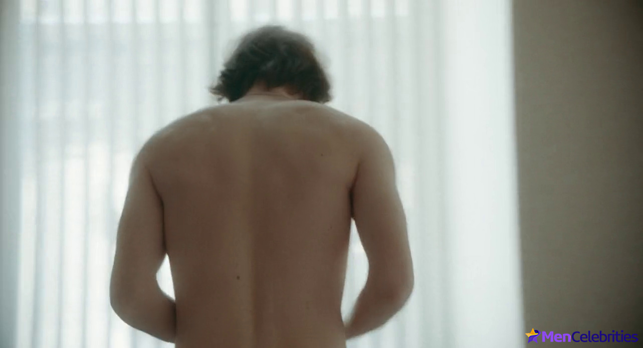Christopher Briney nude and sex scenes