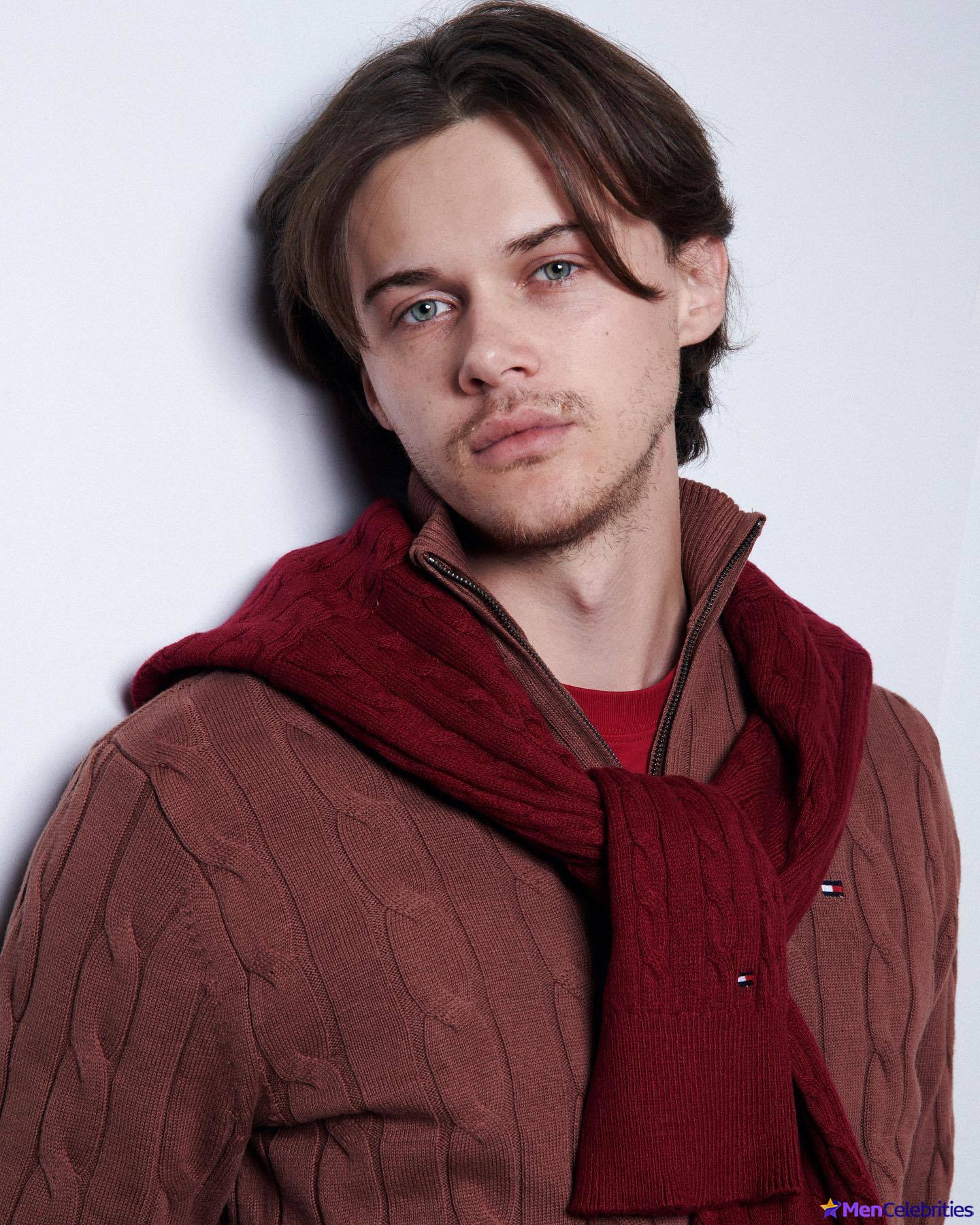 Christopher Briney naked and underwear pics
