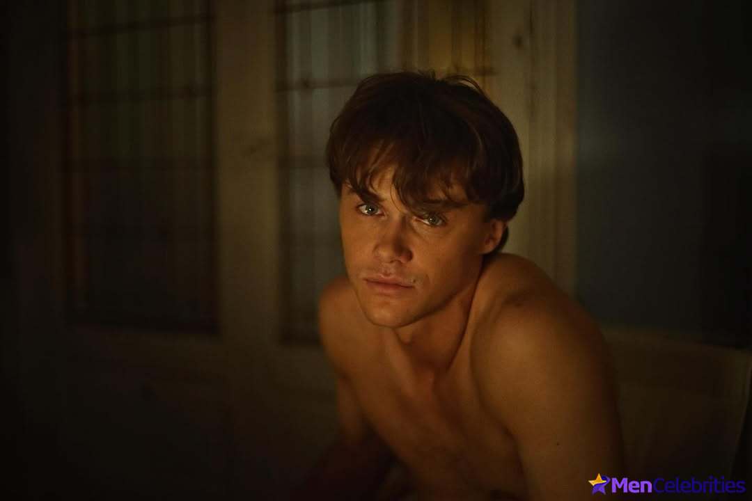 Christopher Briney naked and underwear pics