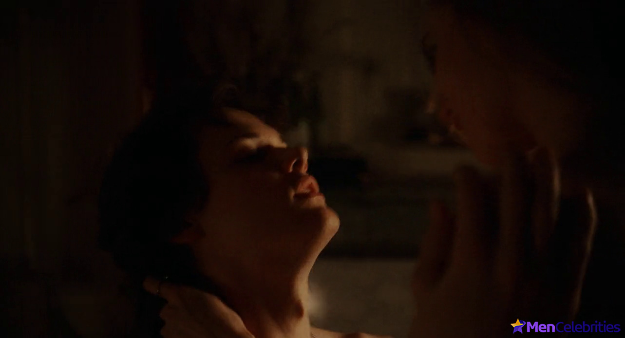 Christopher Briney nude and sex scenes