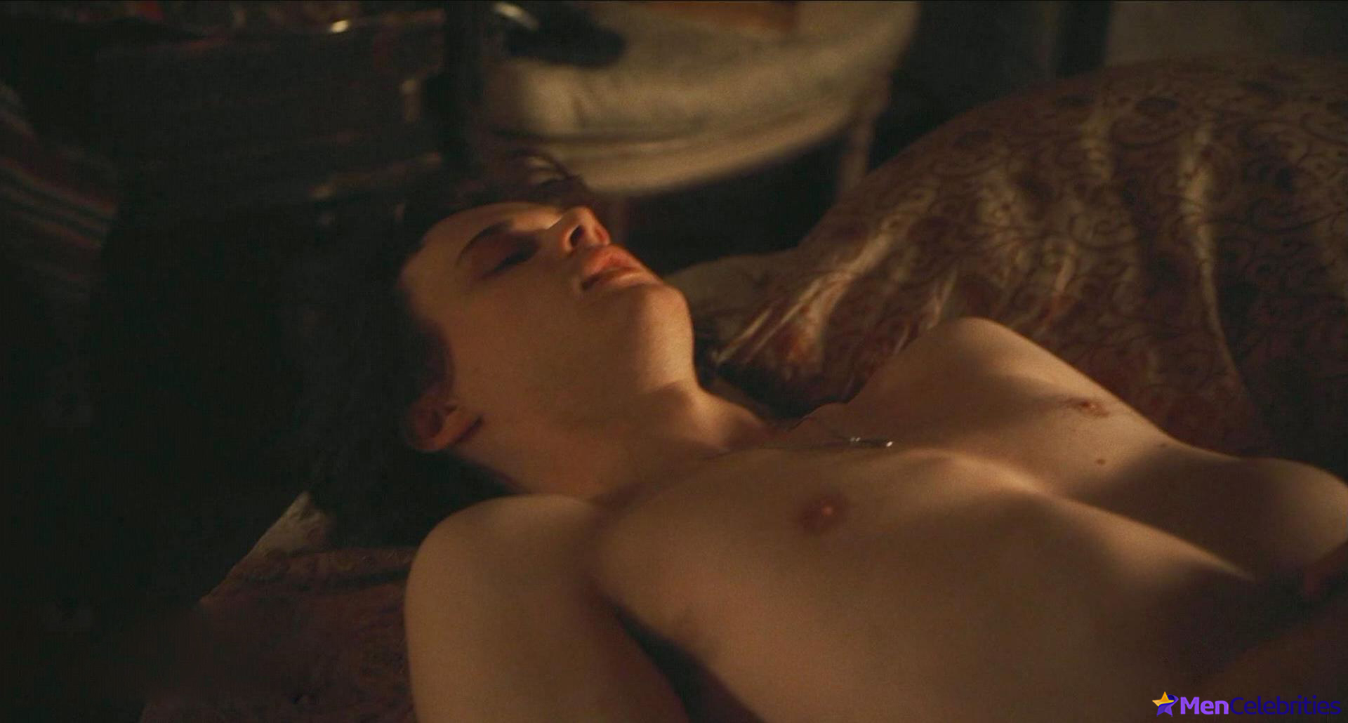Christopher Briney nude and sex scenes