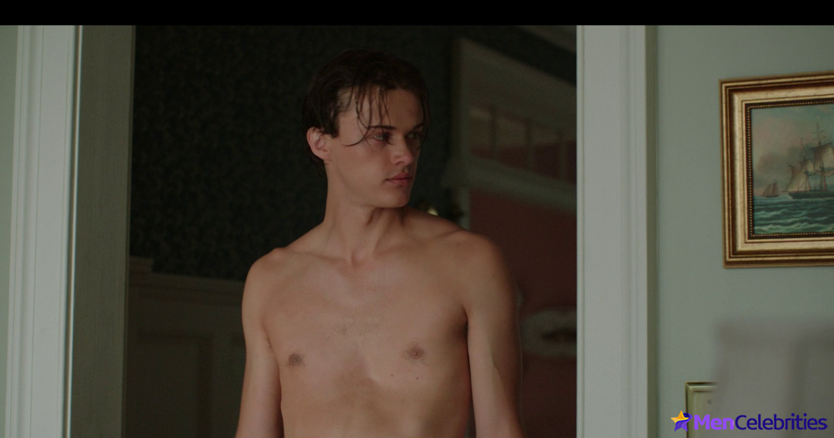 Christopher Briney shirtless in The Summer I Turned Pretty 1-02 Summer Dress