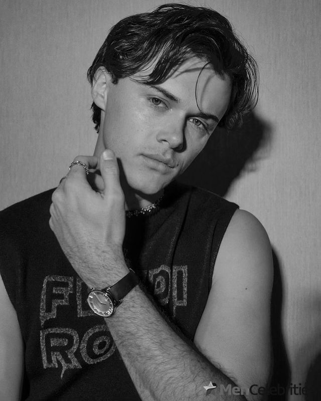Christopher Briney naked and underwear pics