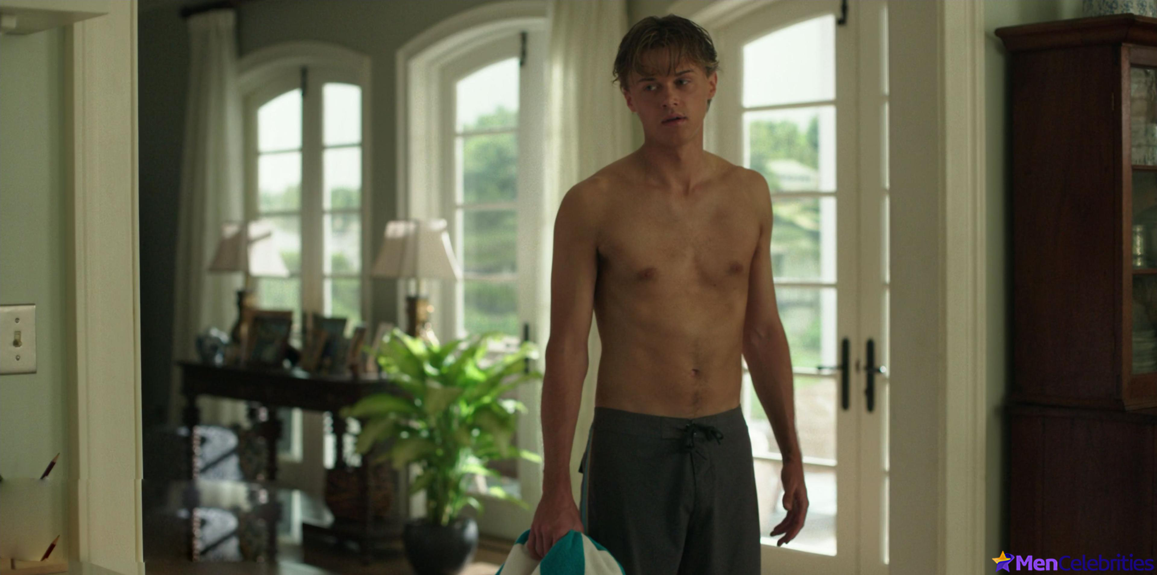 Christopher Briney nude and sex scenes