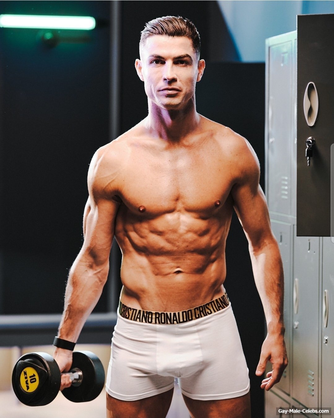 Cristiano Ronaldo Shirtless And Dick Bulge Pics