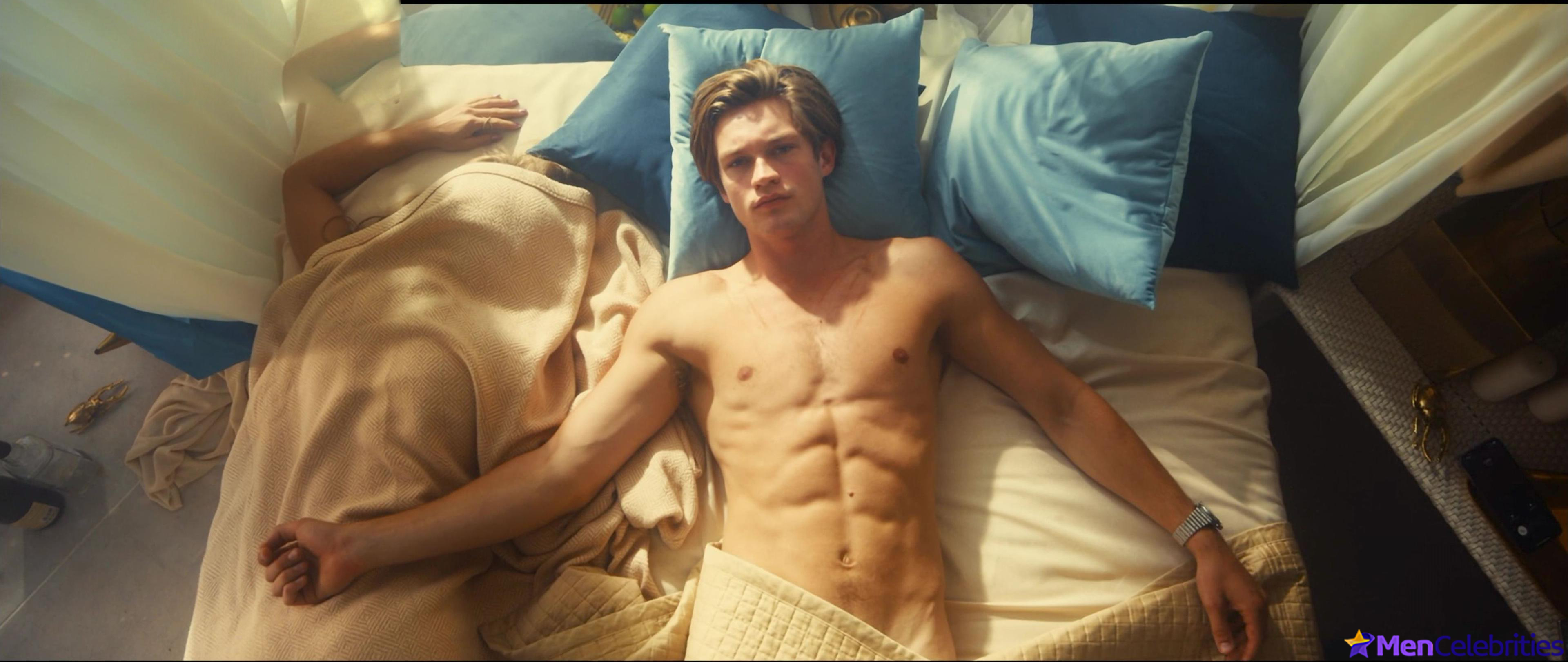 Damian Hardung nude and sex movie scenes