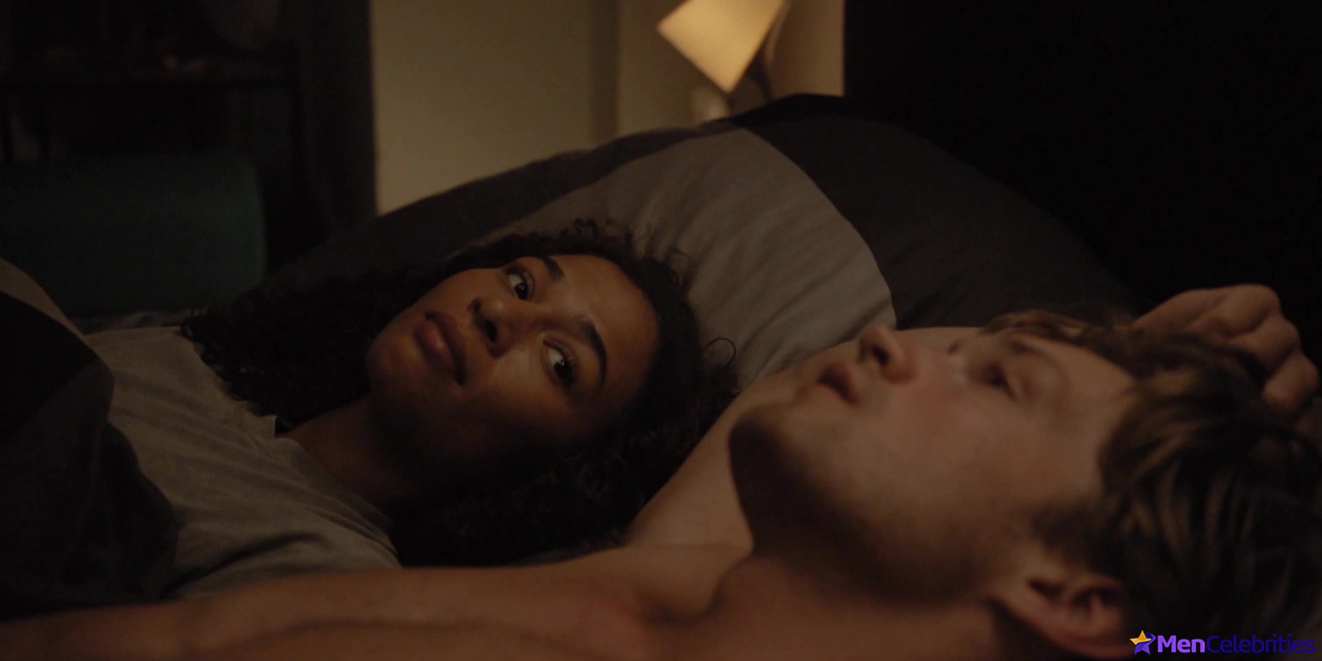 Damian Hardung shirtless in Softies 1-01 Episode 1 1