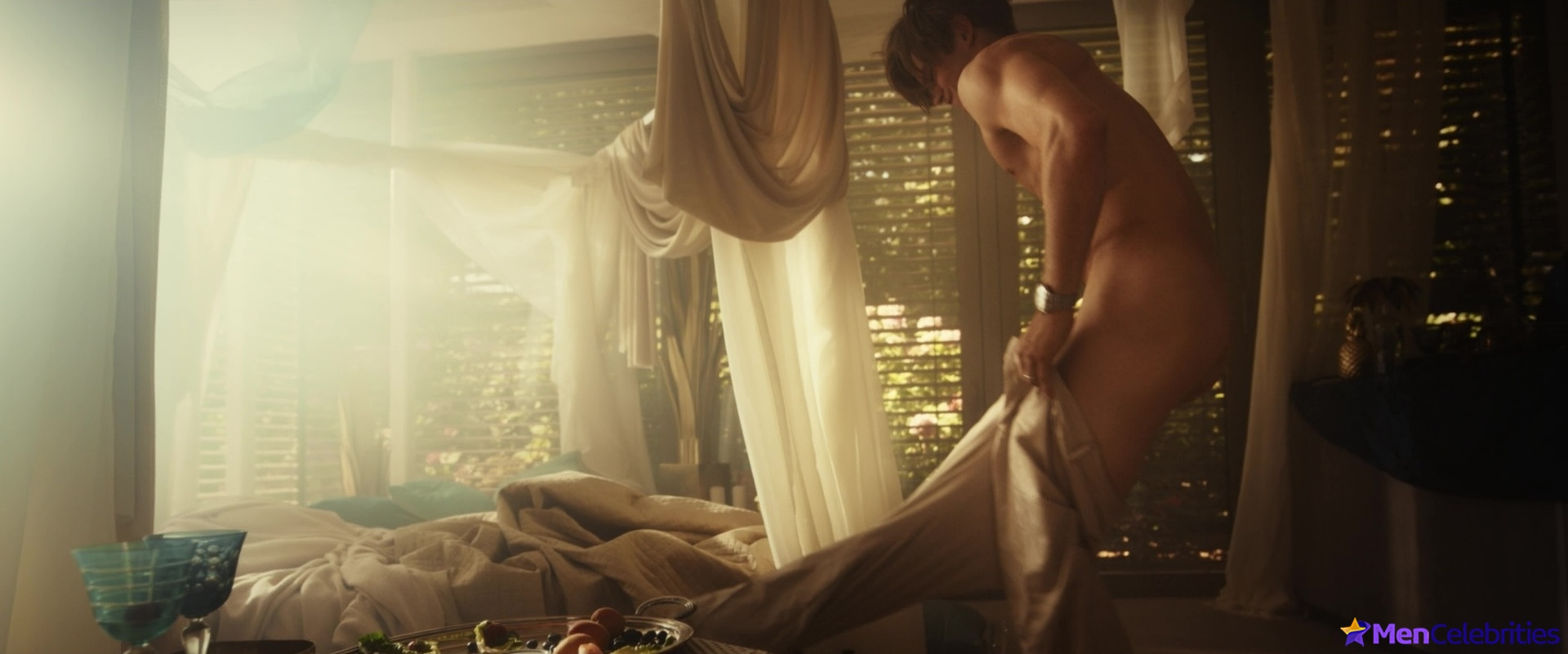 Damian Hardung nude in Maxton Hall 1-01 Under The Radar