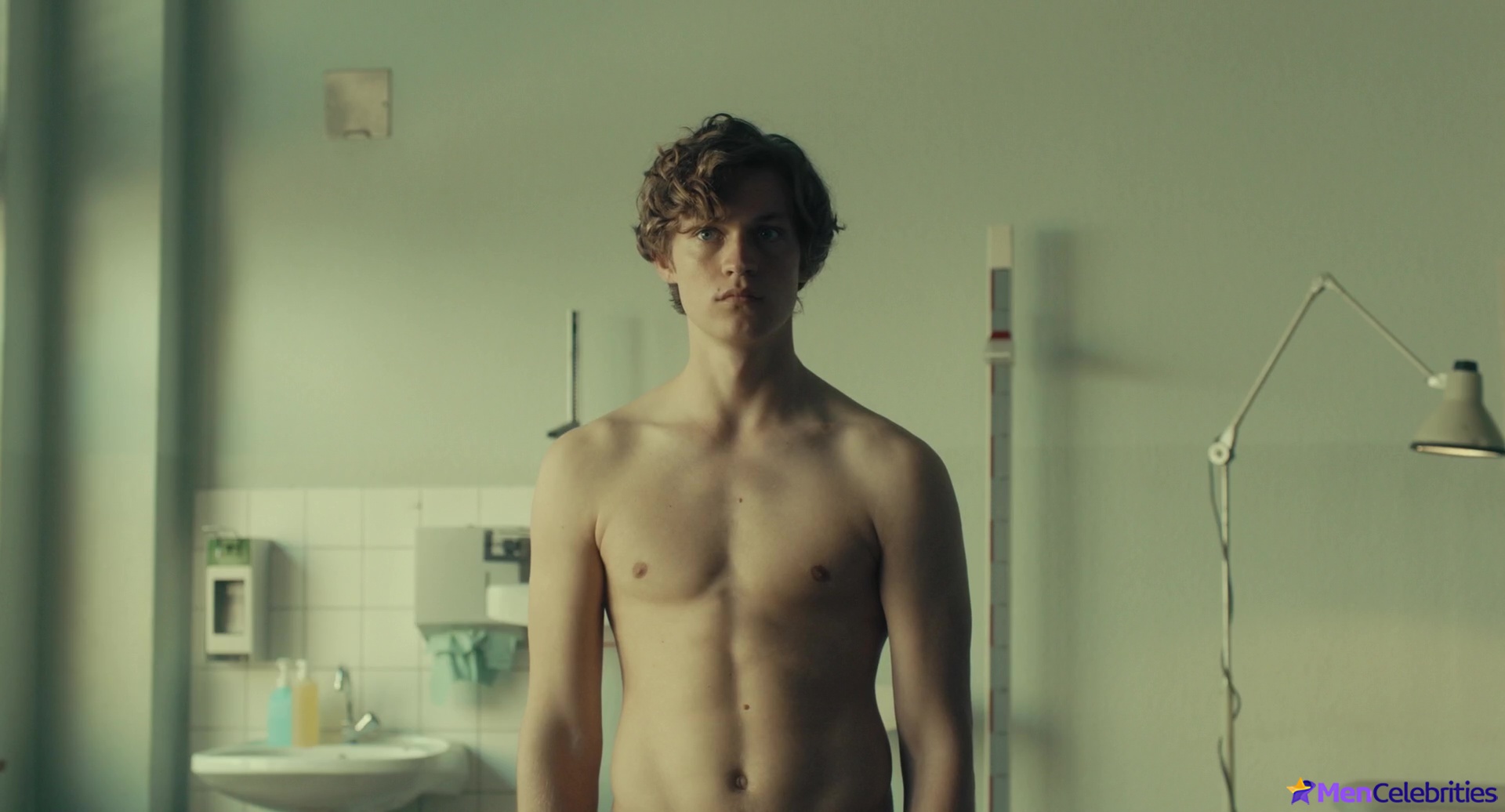 Damian Hardung nude and sex movie scenes