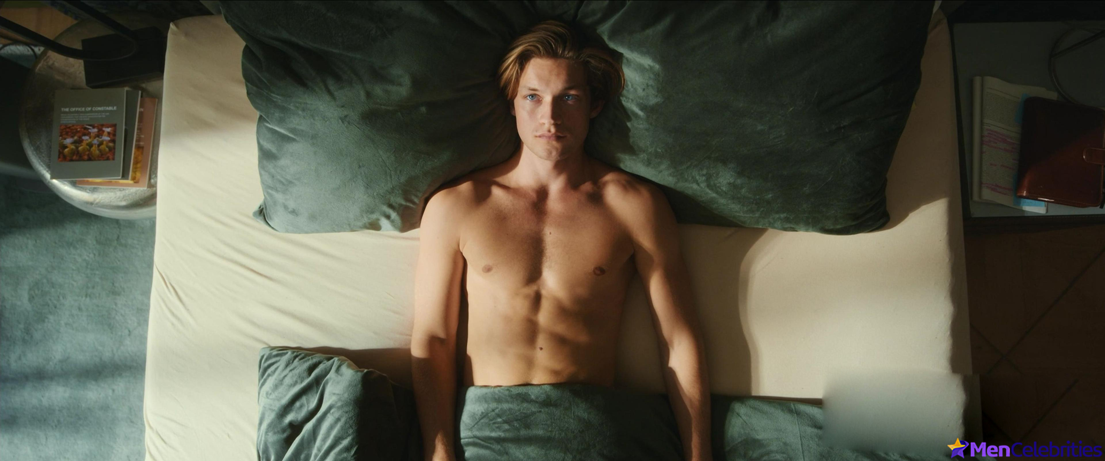 Damian Hardung nude and sex movie scenes