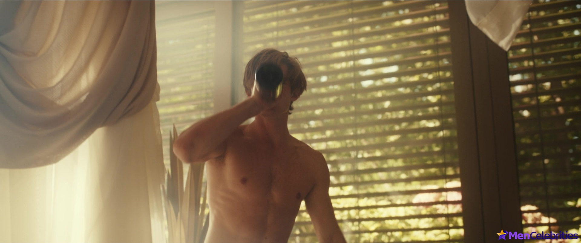 Damian Hardung nude in Maxton Hall 1-01 Under The Radar