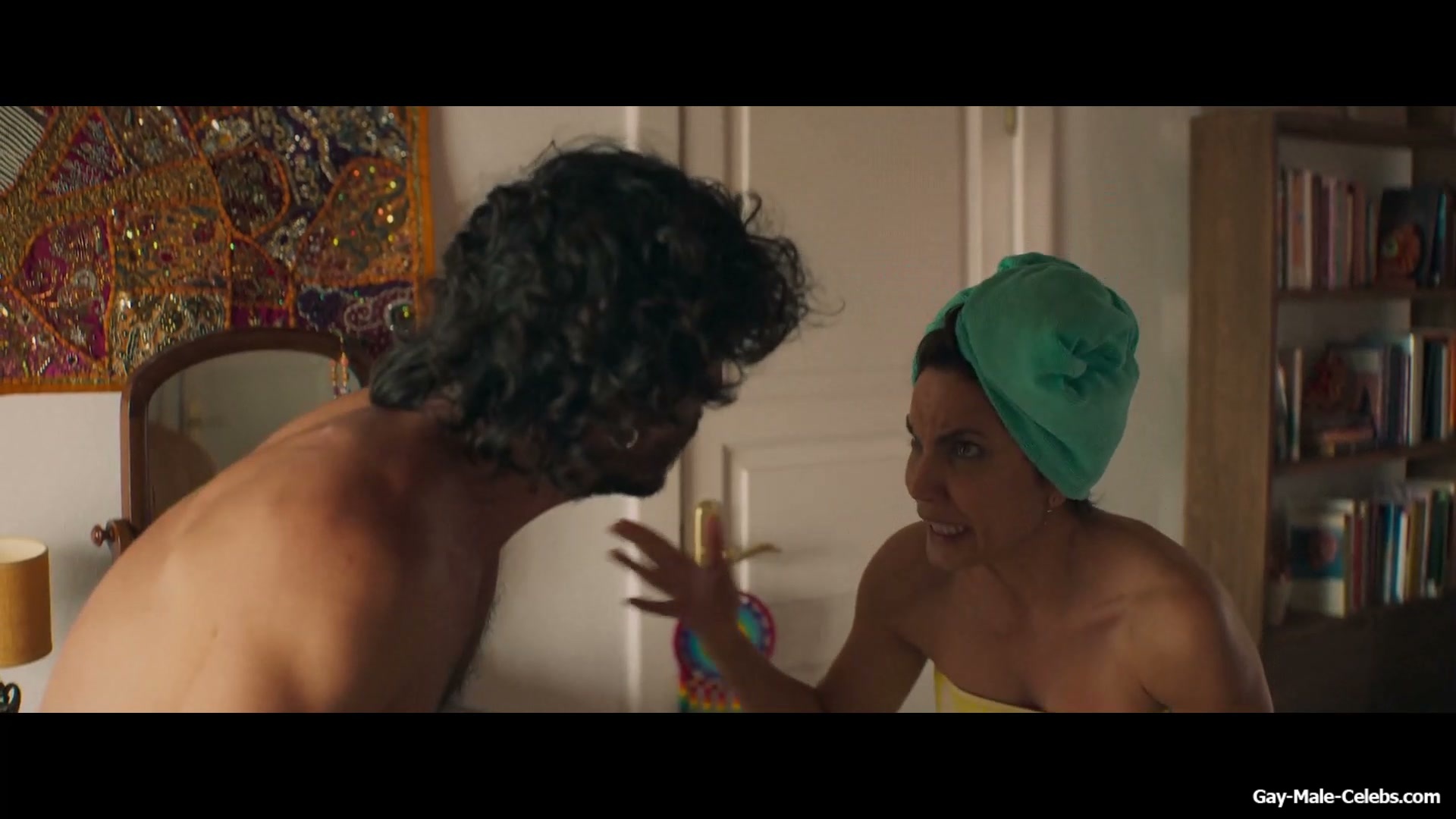 Freddie Dennis and Jaime Zatarain Frontal Nude And Gay Sex in A una isla de ti