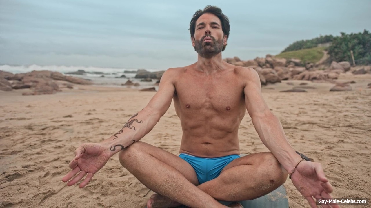 Jerry OConnell Tim Rozon and Chris van Rensburg Shirtless And Cock Bulge Scenes in Summers Last Resort