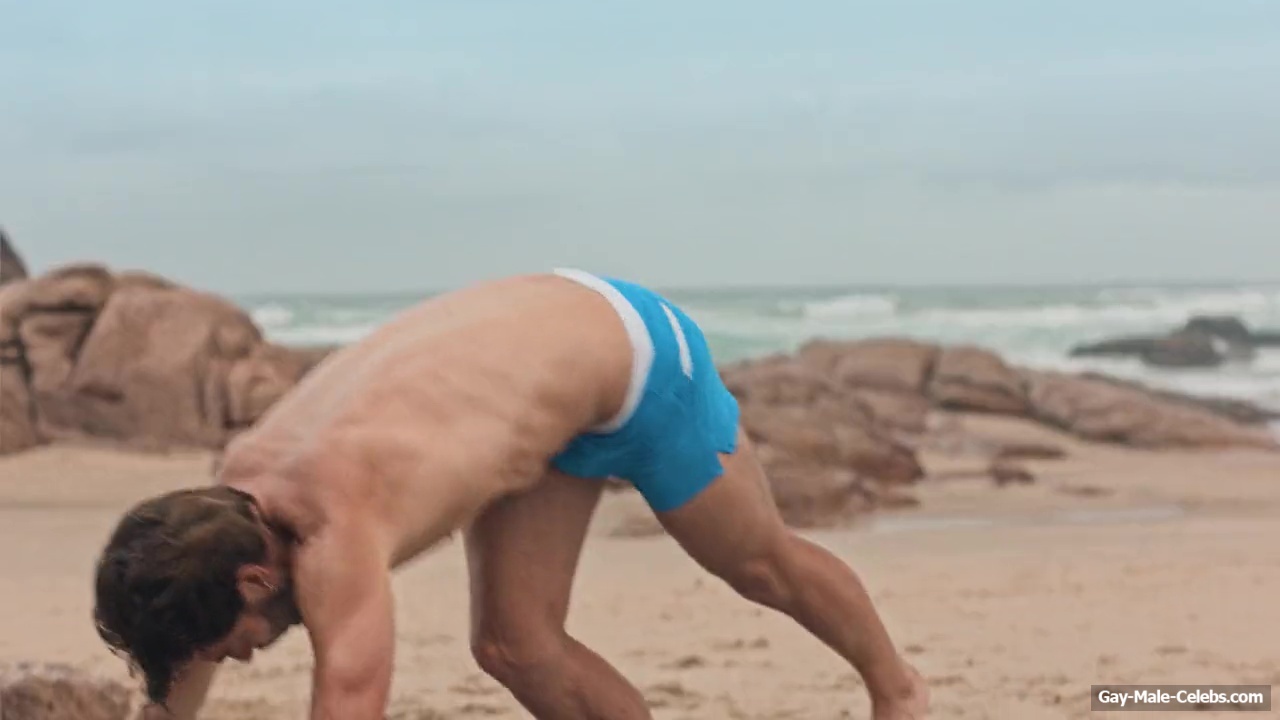 Jerry OConnell Tim Rozon and Chris van Rensburg Shirtless And Cock Bulge Scenes in Summers Last Resort