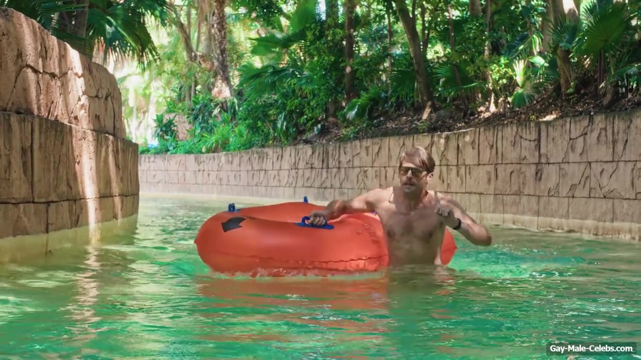 Jerry OConnell Tim Rozon and Chris van Rensburg Shirtless And Cock Bulge Scenes in Summers Last Resort