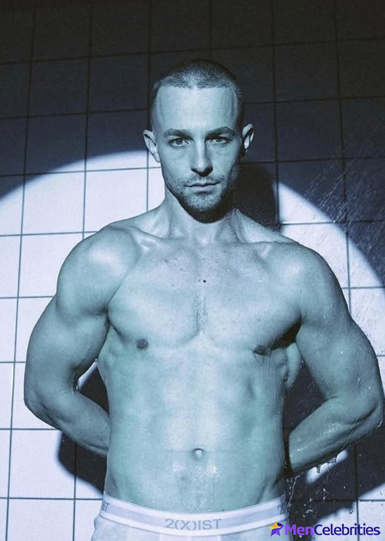 John Brodsky shirtless and sexy pics