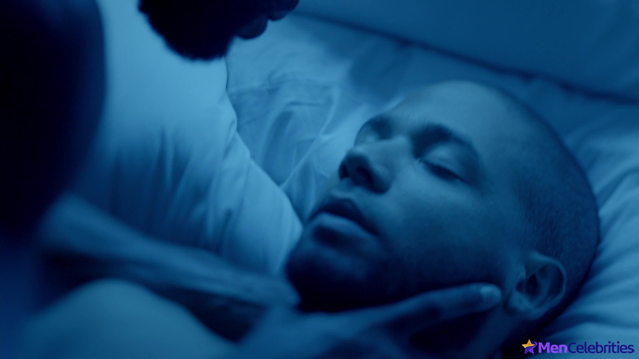 Jussie Smollett and Tobias Truvillion shirtless in Empire 3-06 Chimes At Midnight