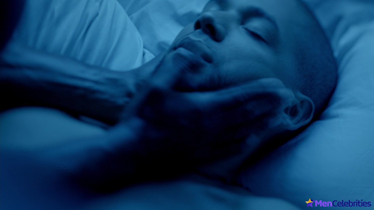 Jussie Smollett and Tobias Truvillion shirtless in Empire 3-06 Chimes At Midnight