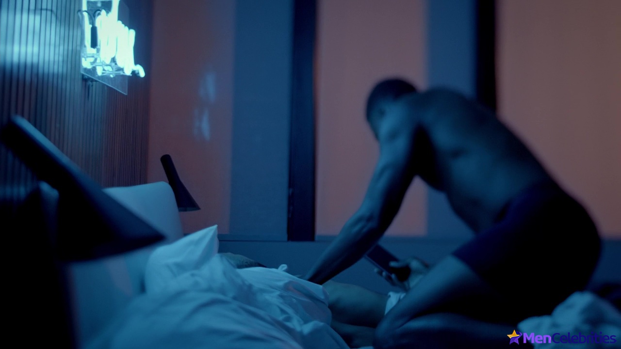 Jussie Smollett and Tobias Truvillion shirtless in Empire 3-06 Chimes At Midnight