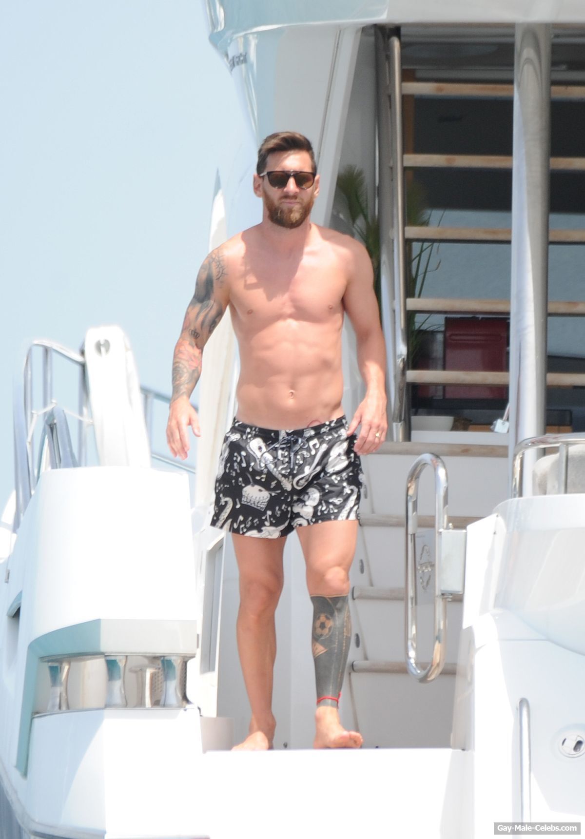 Lionel Messi Dick Bulge And Sexy Shirtless Photos