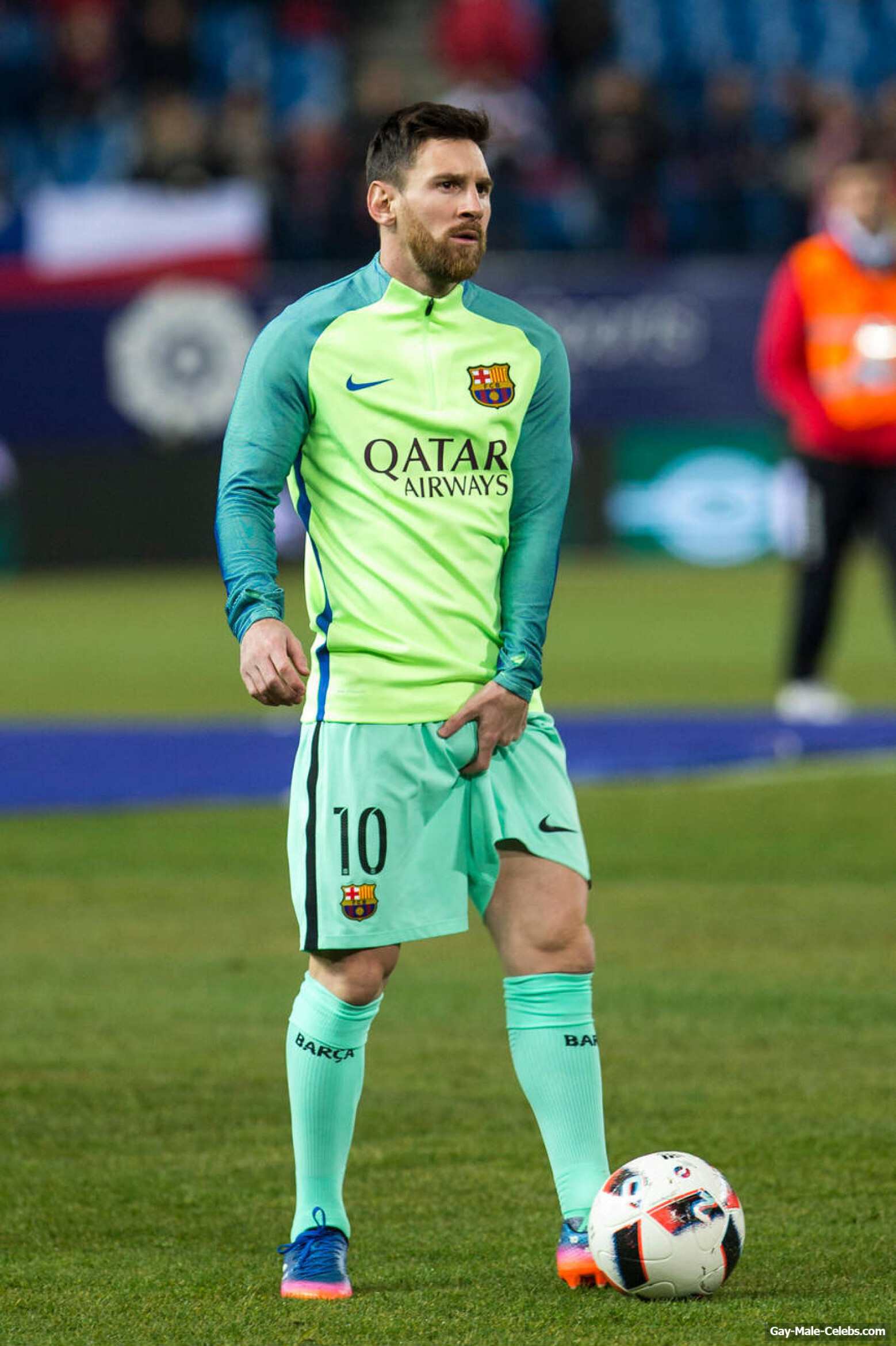Lionel Messi Dick Bulge And Sexy Shirtless Photos