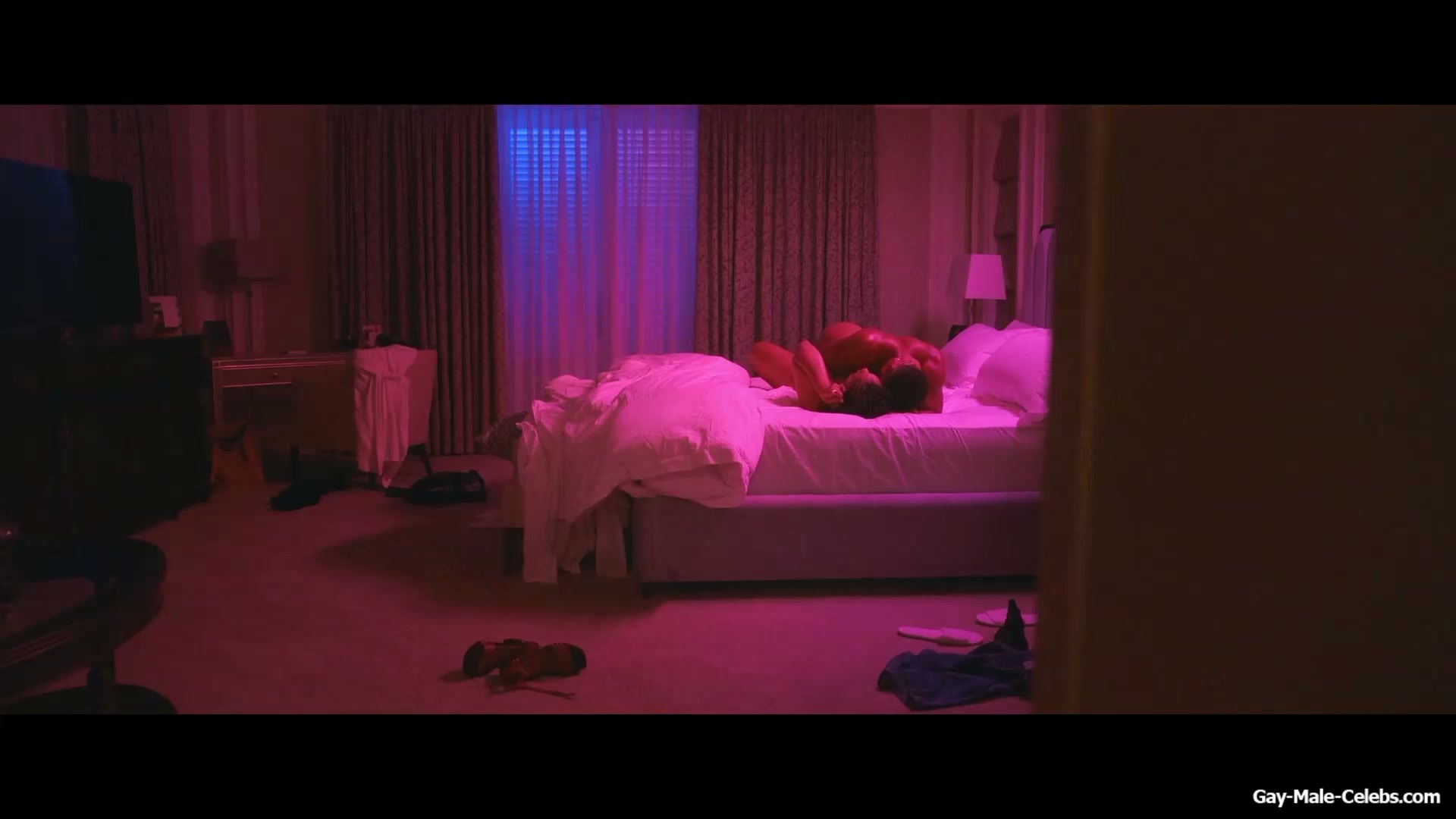 Lucien Laviscount Nude and Straight Sex in Strung