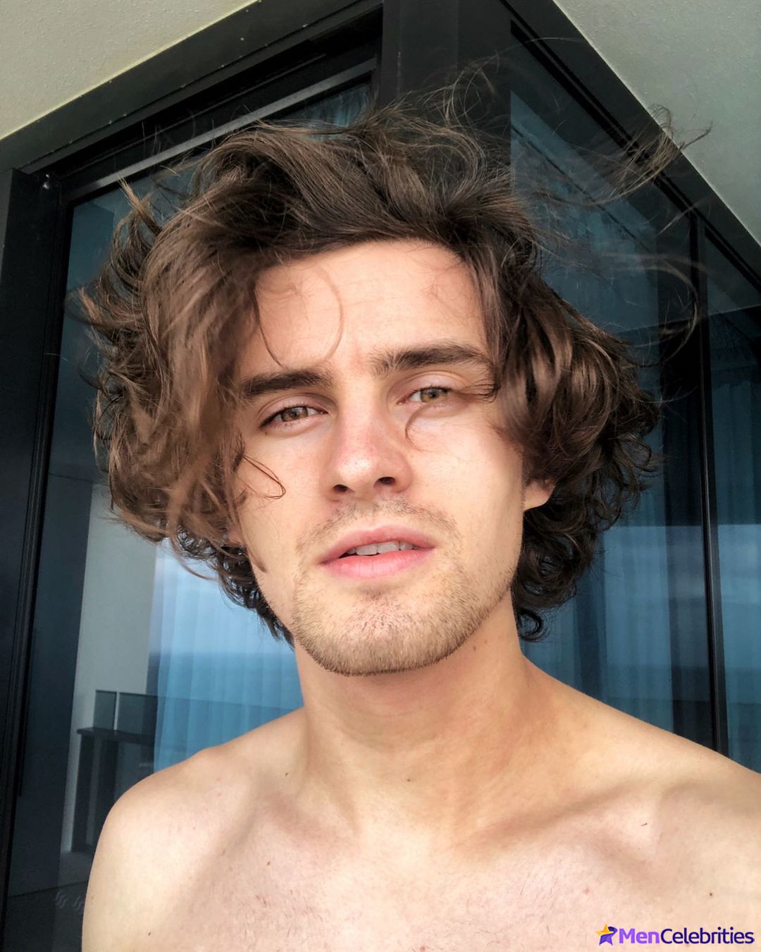 Michael Johnston shirtless and erotic gay pics