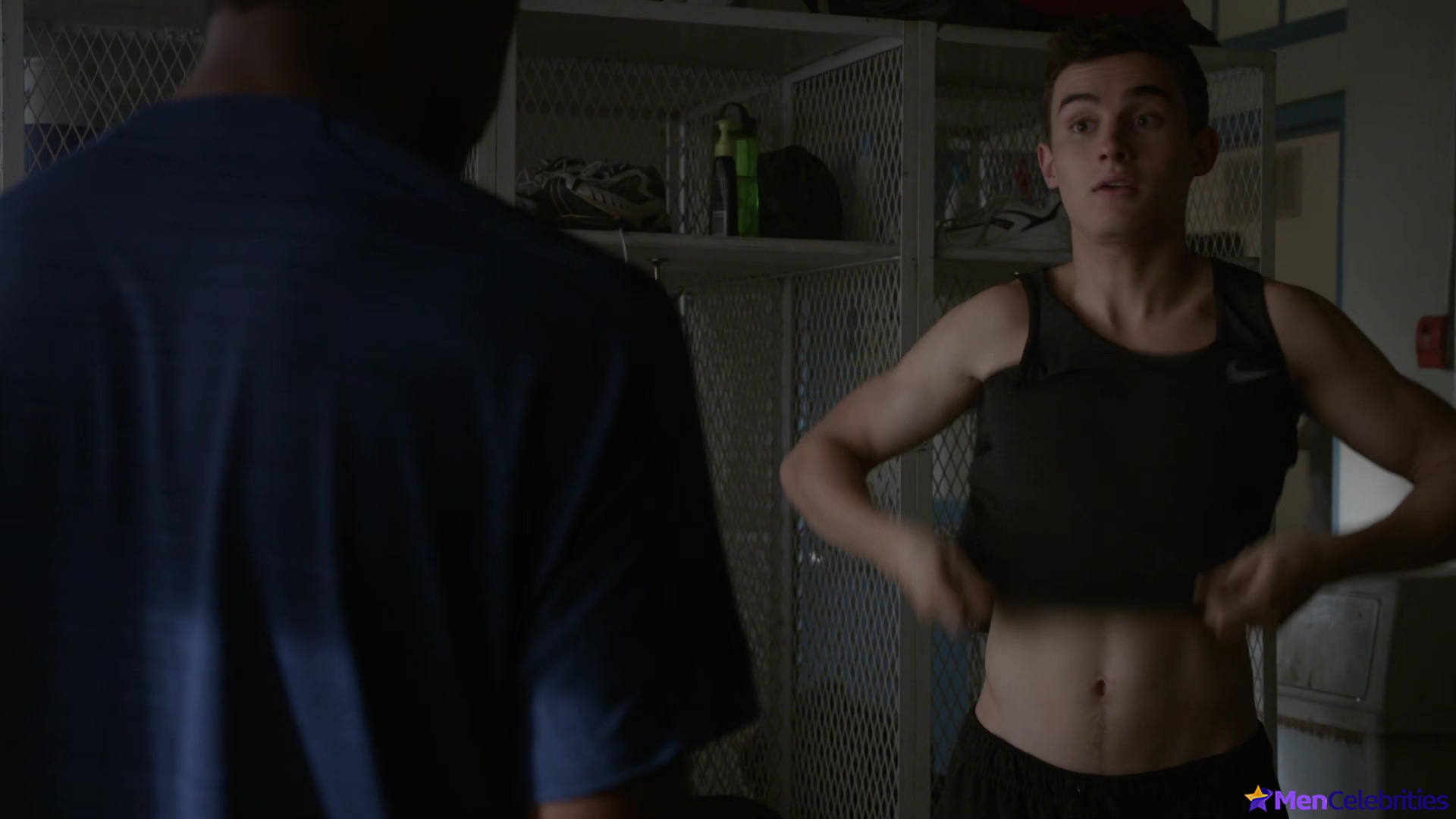 Michael Johnston shirtless in Teen Wolf 5-13 Codominance