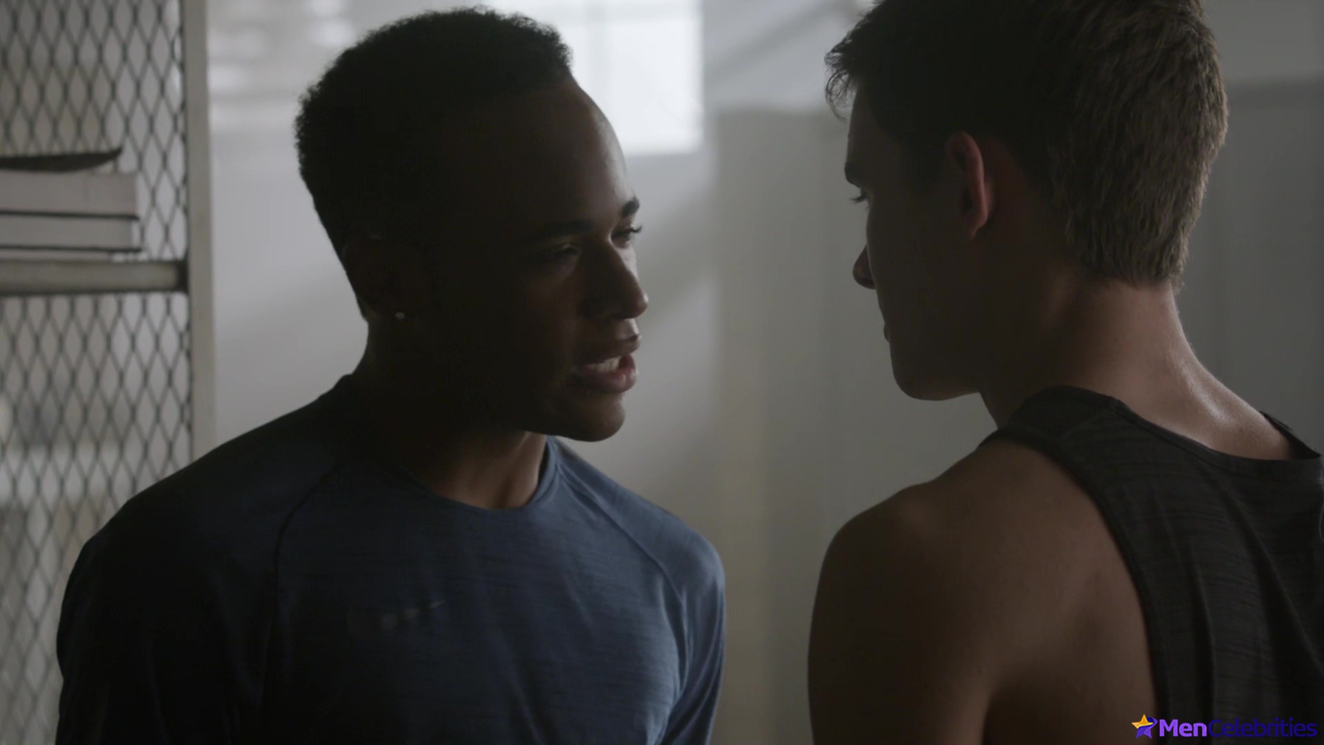 Michael Johnston shirtless in Teen Wolf 5-13 Codominance
