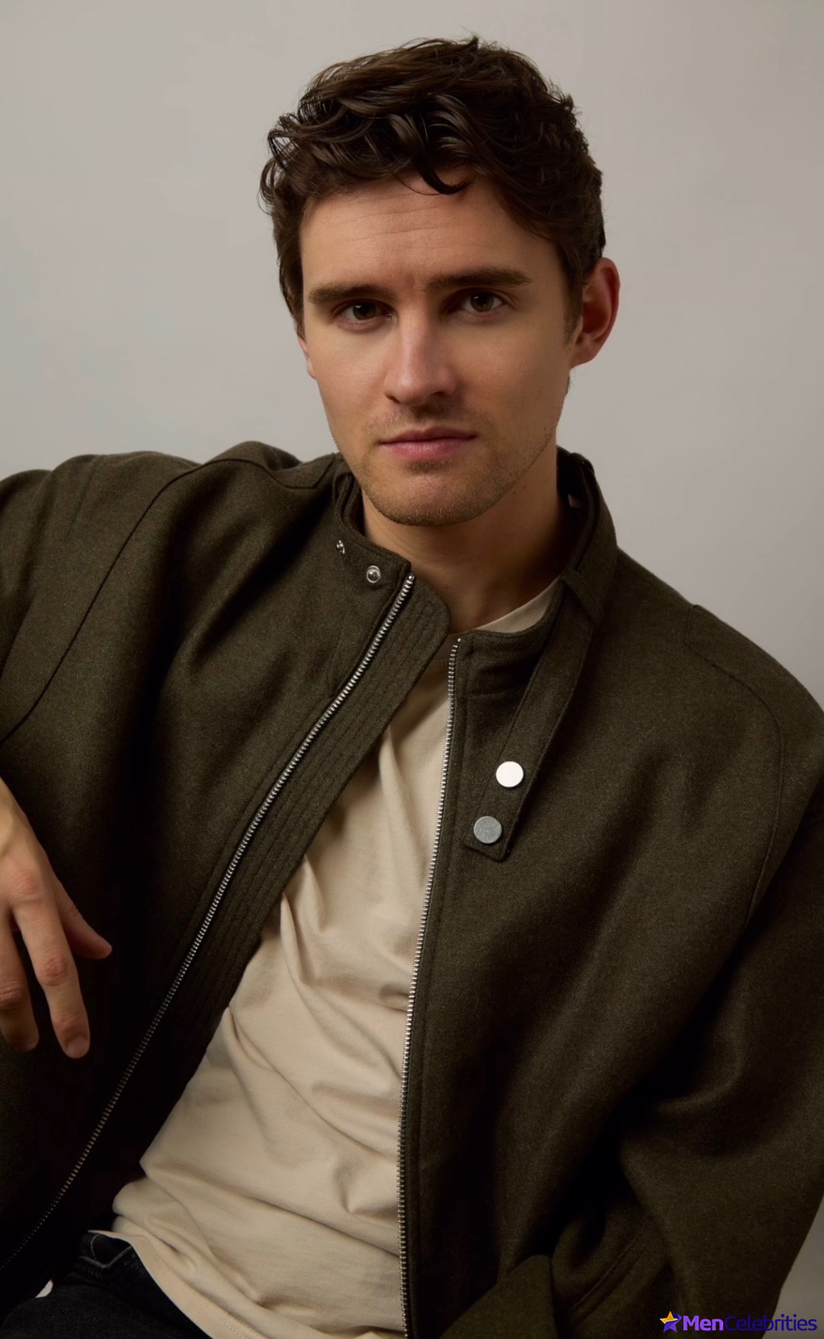 Michael Johnston shirtless and erotic gay pics