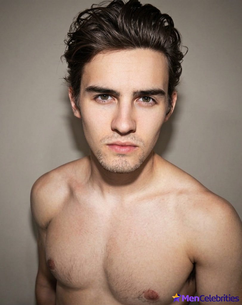 Michael Johnston shirtless and erotic gay pics