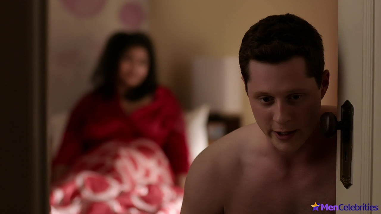 Noah Reid naked torso in Kevin From Work