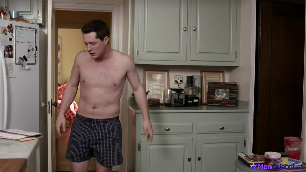Noah Reid naked torso in Kevin From Work