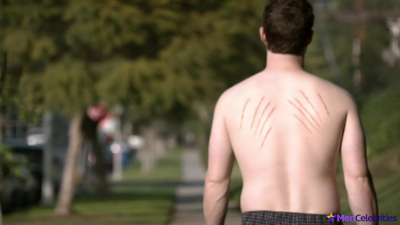 Noah Reid naked torso in Kevin From Work