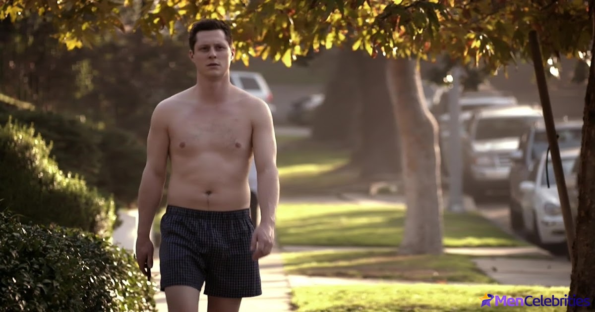Noah Reid naked torso in Kevin From Work