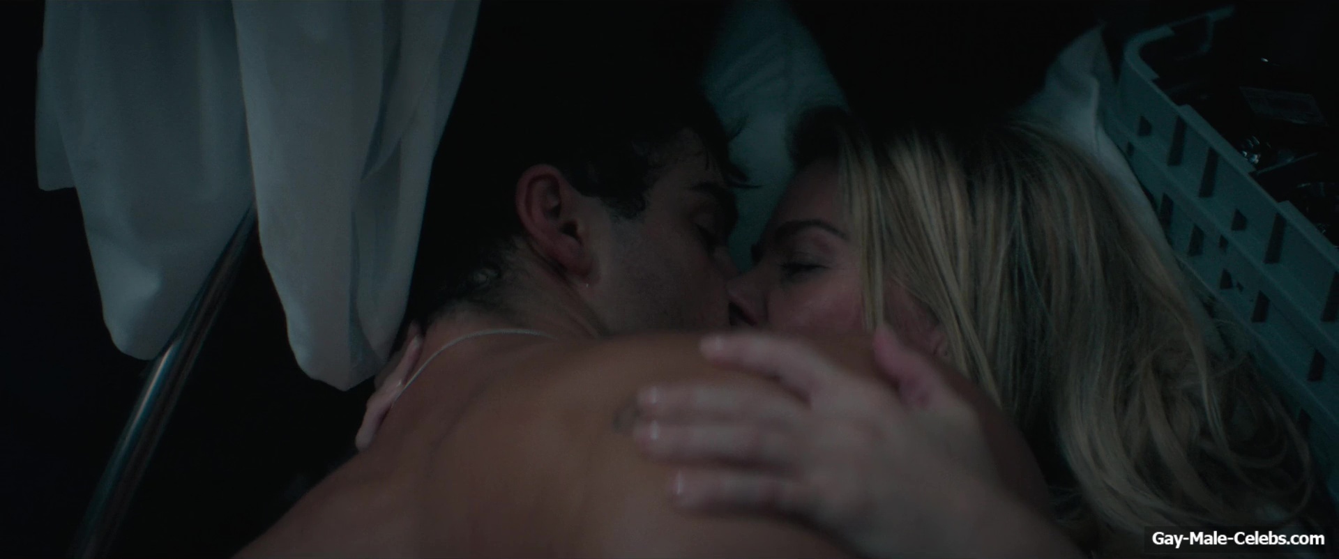 Oscar Casas Nude And Sex Scenes in Desire