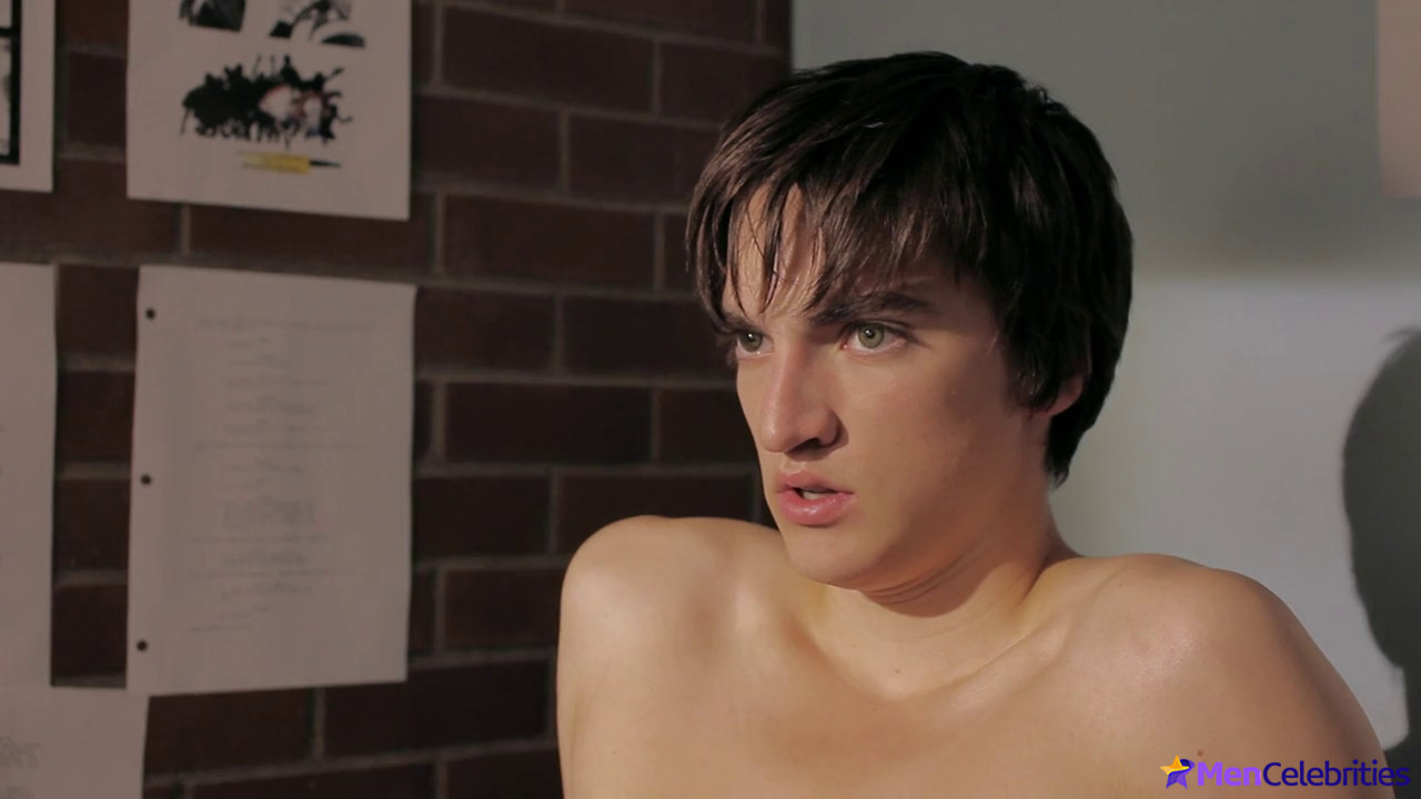 Richard Harmon shirtless in Judas Kiss