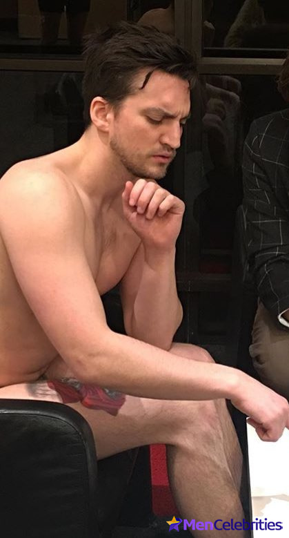 Richard Harmon naked