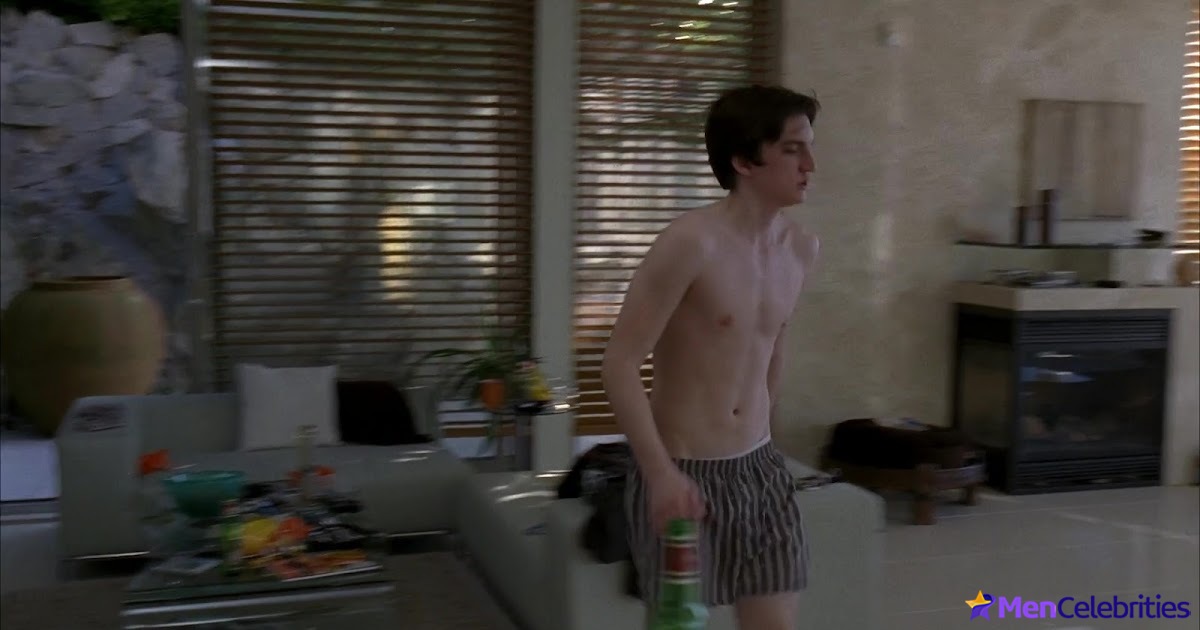 Richard Harmon nudity in The Killing 1-01 Pilot