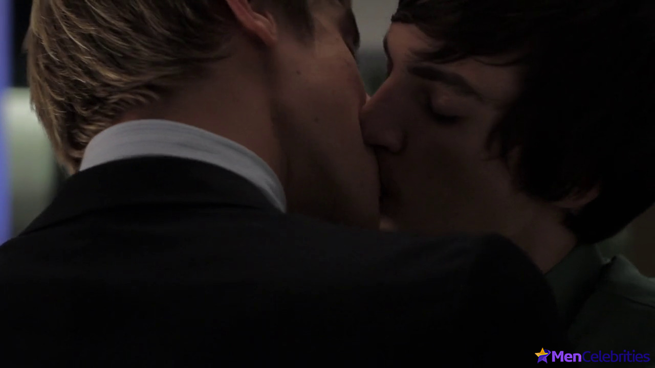 Richard Harmon nude in Judas Kiss