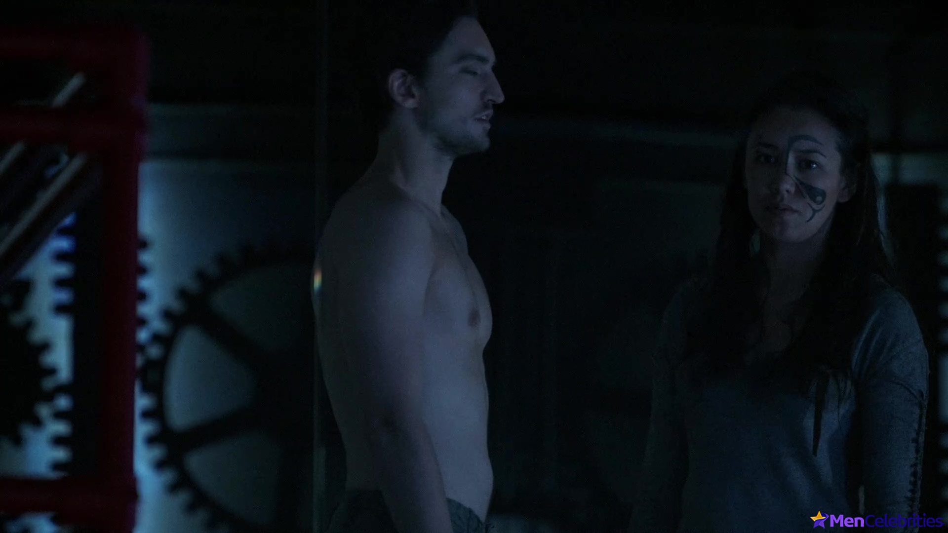 Richard Harmon shirtless in The 100 4-09 DNR