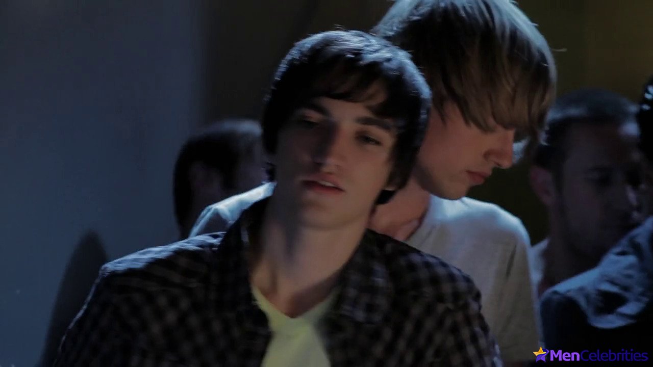 Richard Harmon shirtless in Judas Kiss